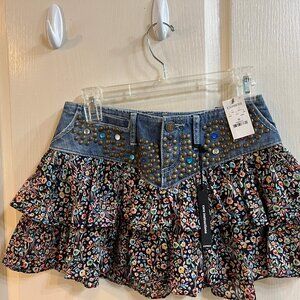 NWT Express Floral Ruffled Mini Skirt